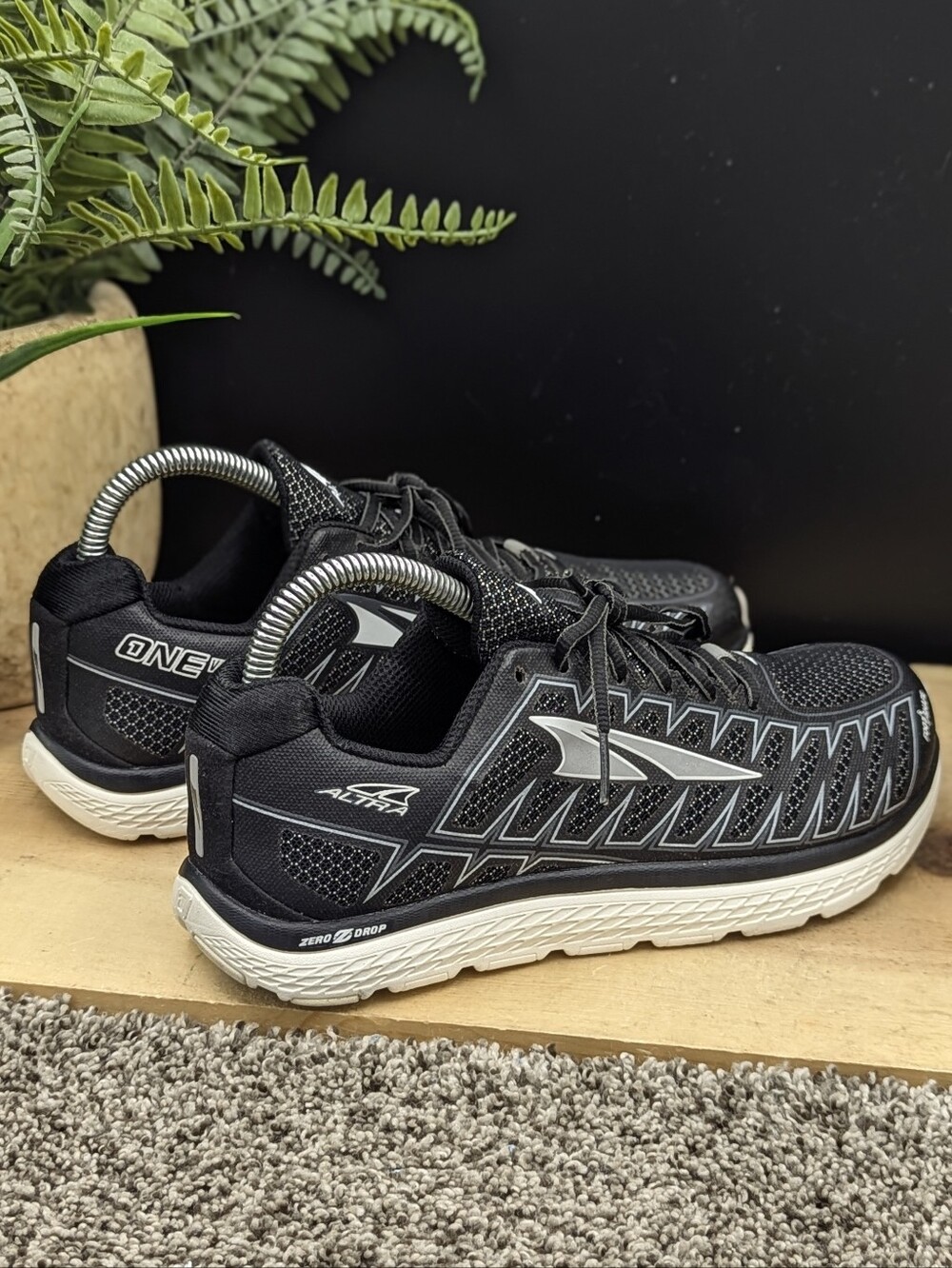 Altra Lightweight Platform Women's Size 7 Speed Road Running Shoes One V3